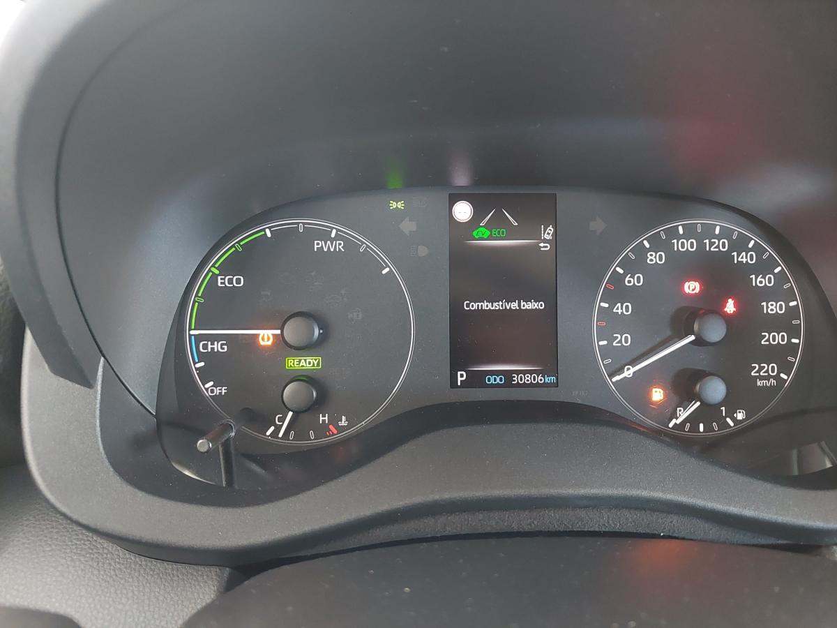 toyota-yaris-2025-hibrido-a-gasolina-1490cc