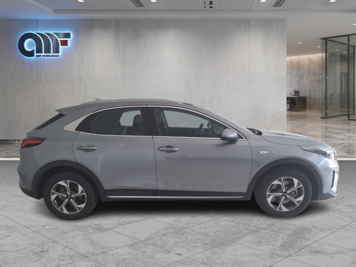 kia-xceed-2025-gasolina-998cc