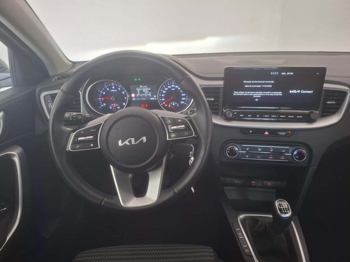 kia-xceed-2025-gasolina-998cc