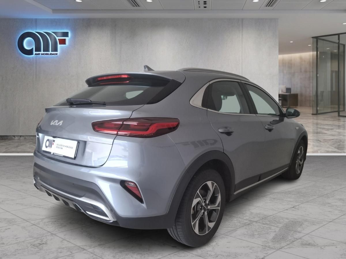 kia-xceed-2025-gasolina-998cc