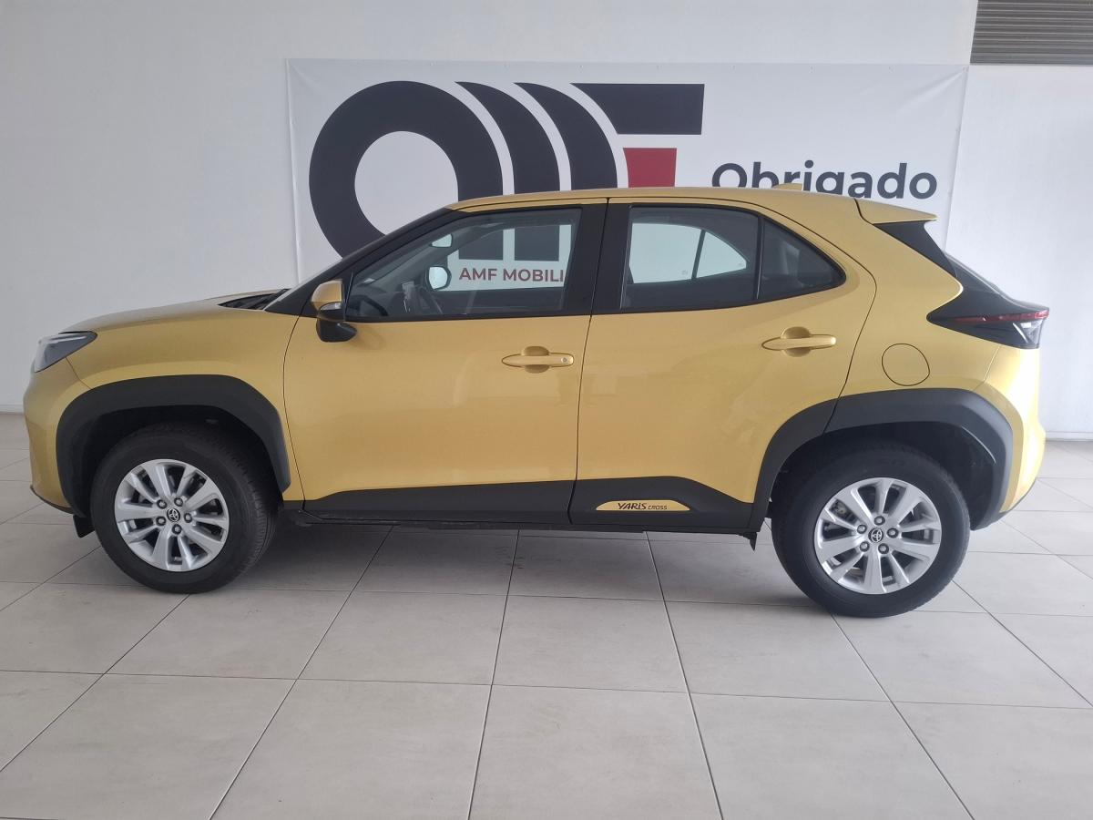 toyota-yaris-cross-2024-hibrido-a-gasolina-1490cc