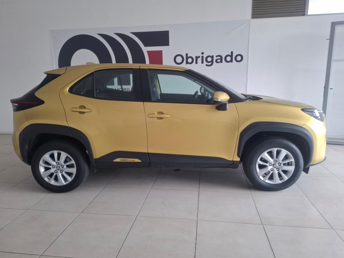 toyota-yaris-cross-2024-hibrido-a-gasolina-1490cc