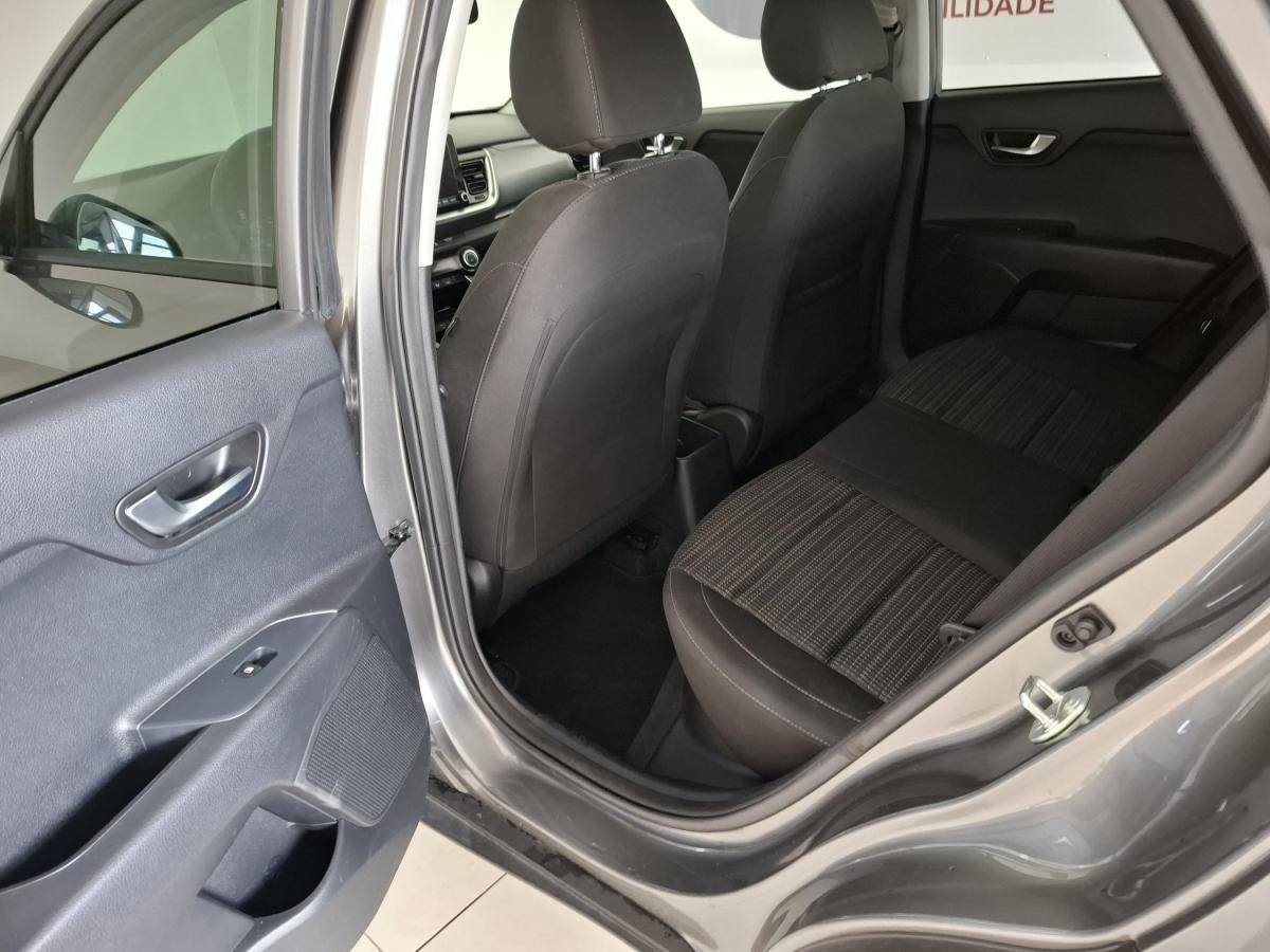 kia-stonic-2025-gasolina-998cc
