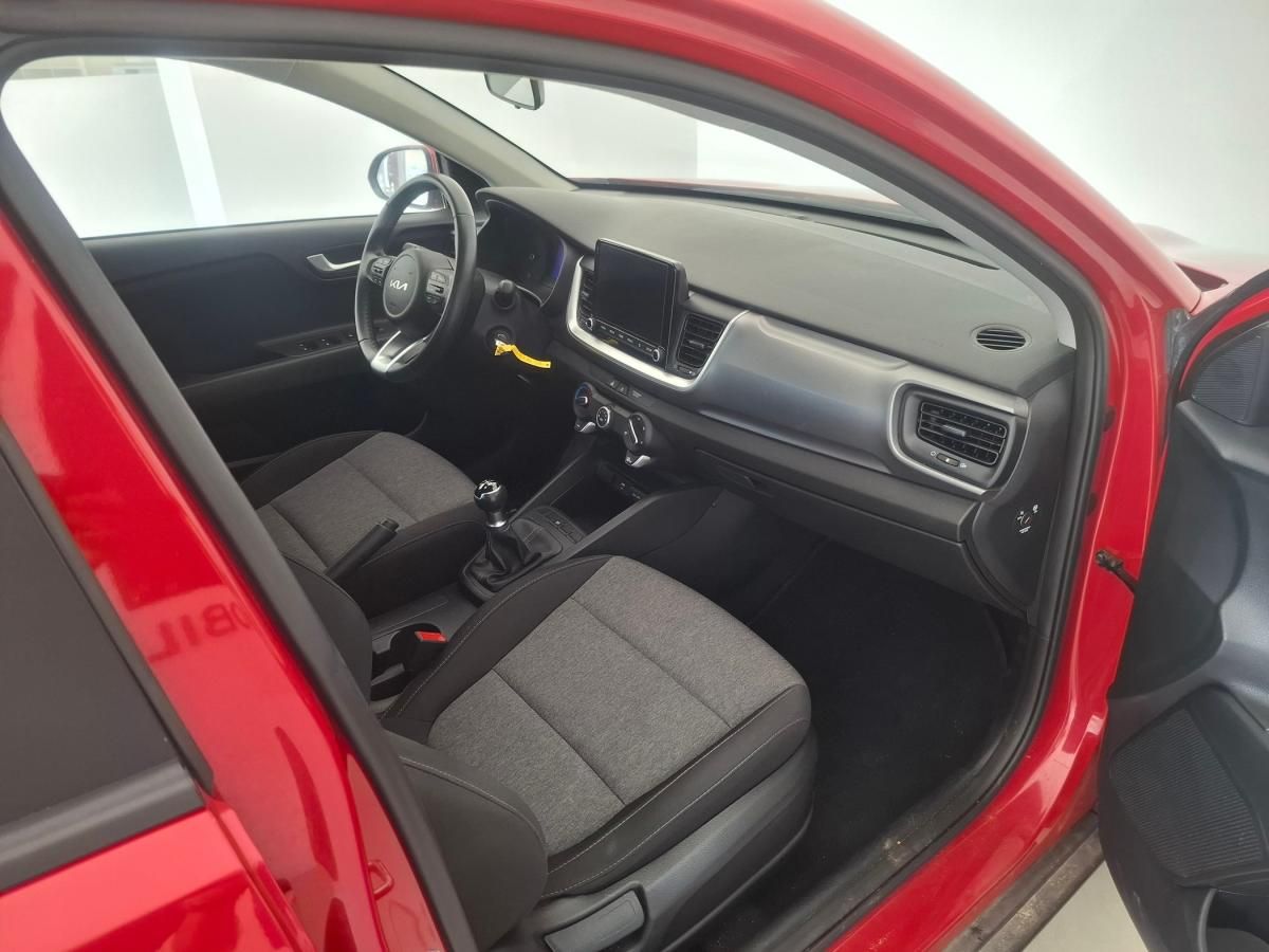 kia-stonic-2025-gasolina-1197cc