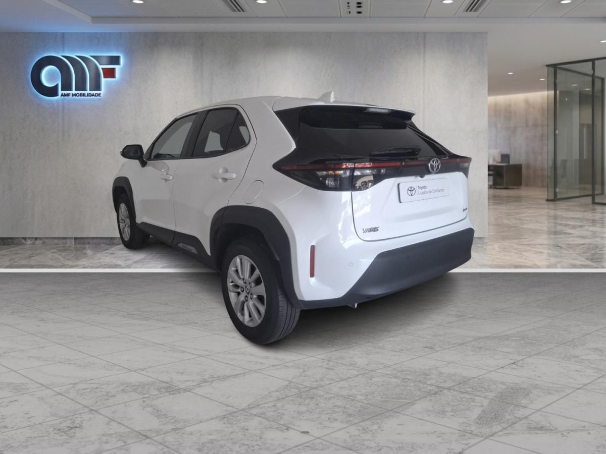 toyota-yaris-cross-2024-hibrido-a-gasolina-1490cc