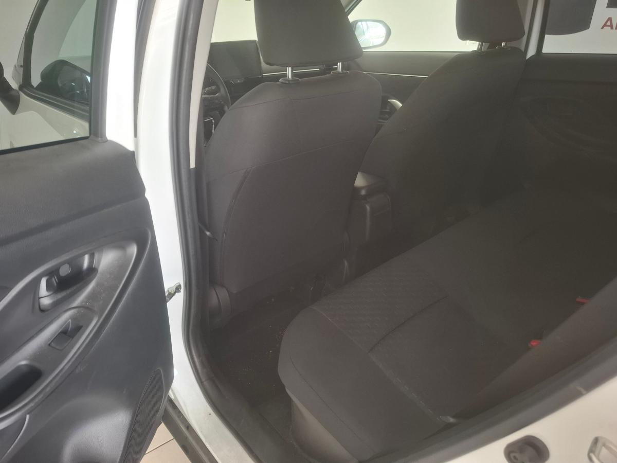 toyota-yaris-cross-2024-hibrido-a-gasolina-1490cc