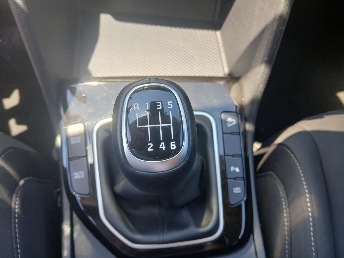 kia-sportage-2025-gasolina-1598cc