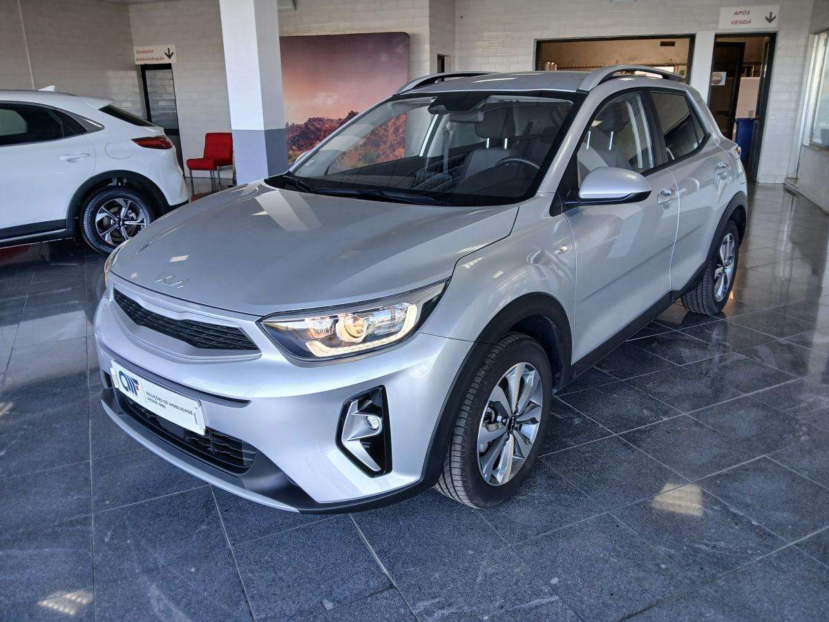 kia-stonic-2025-gasolina-1197cc