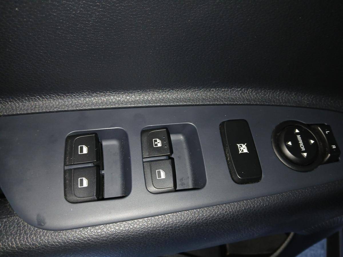 kia-stonic-2025-gasolina-1197cc