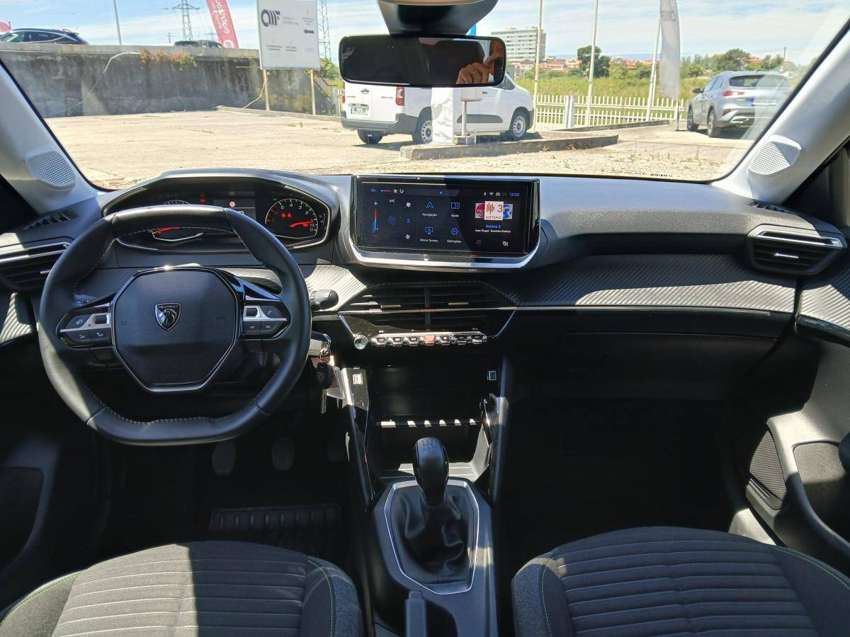 peugeot-208-2024-gasolina-1199cc