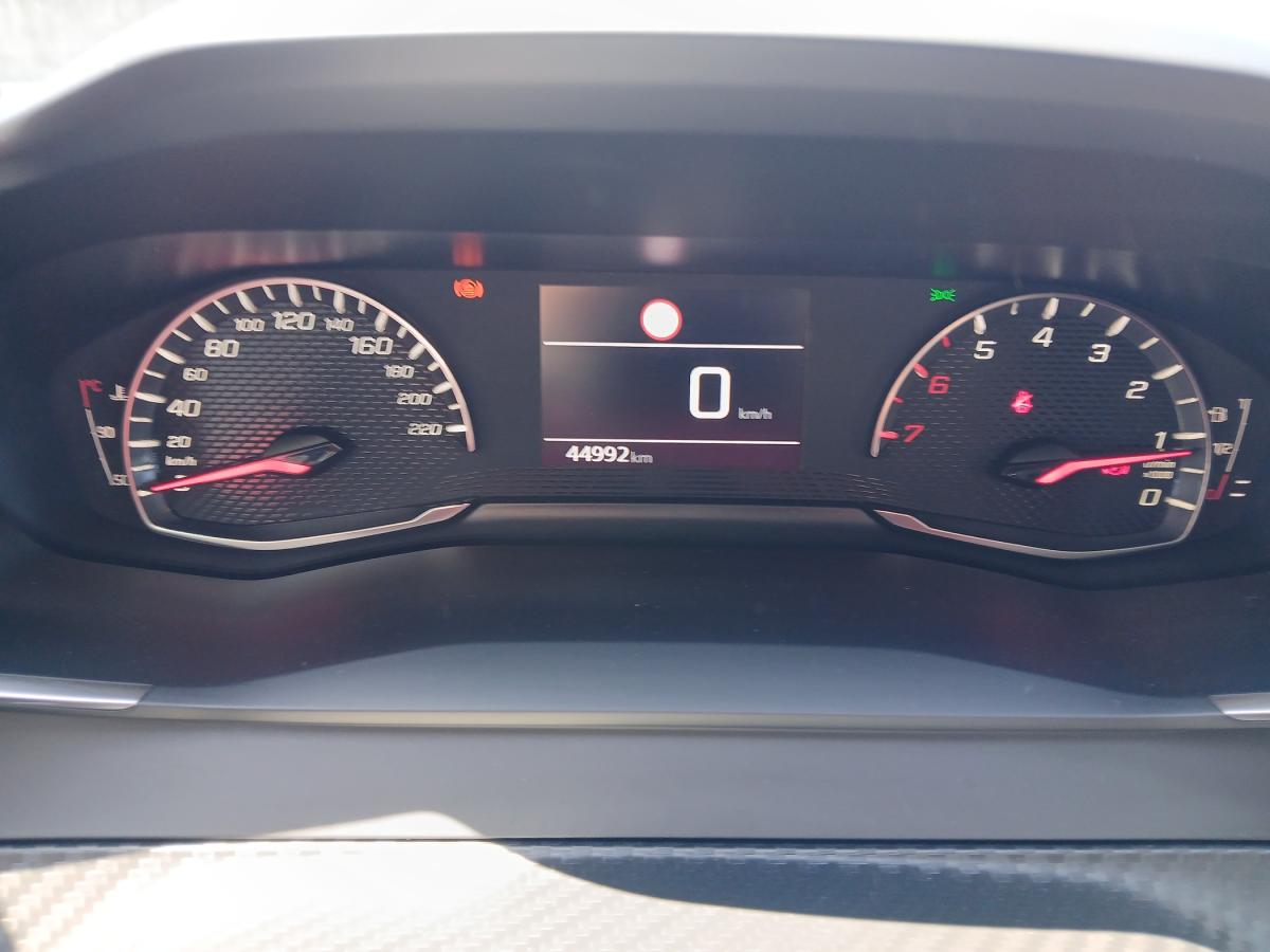 peugeot-208-2024-gasolina-1199cc