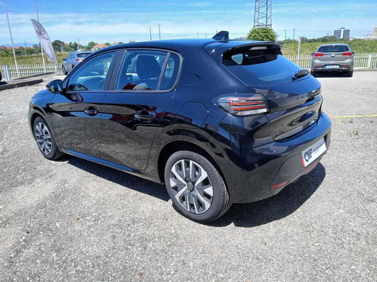 peugeot-208-2024-gasolina-1199cc