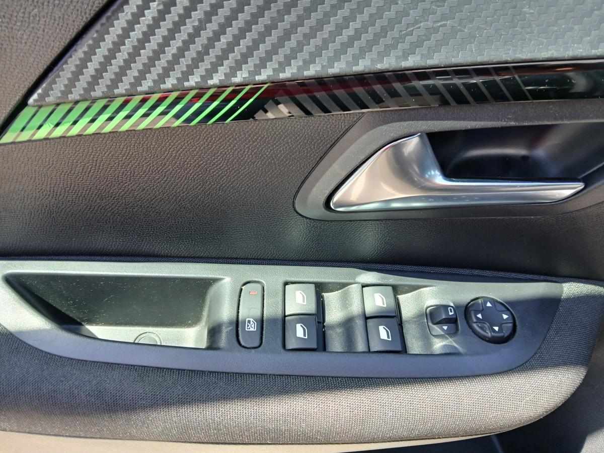 peugeot-208-2024-gasolina-1199cc