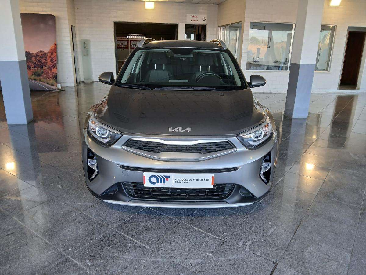 kia-stonic-2025-gasolina-1197cc
