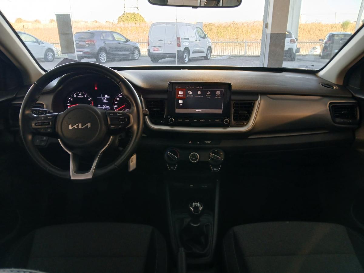 kia-stonic-2025-gasolina-1197cc