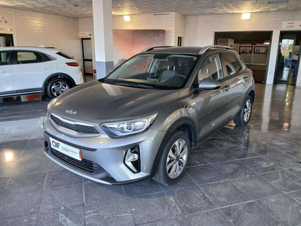 kia-stonic-2025-gasolina-1197cc
