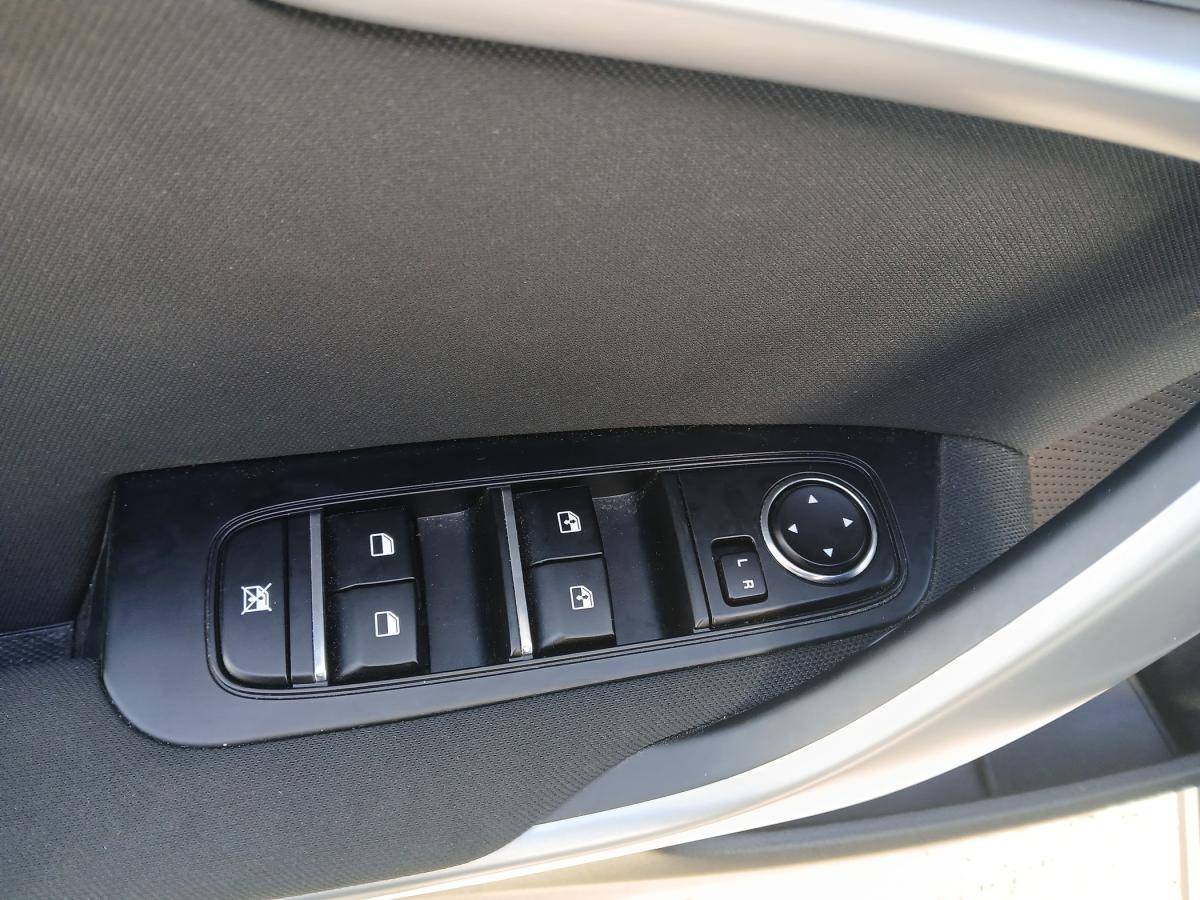 kia-xceed-2025-gasolina-998cc