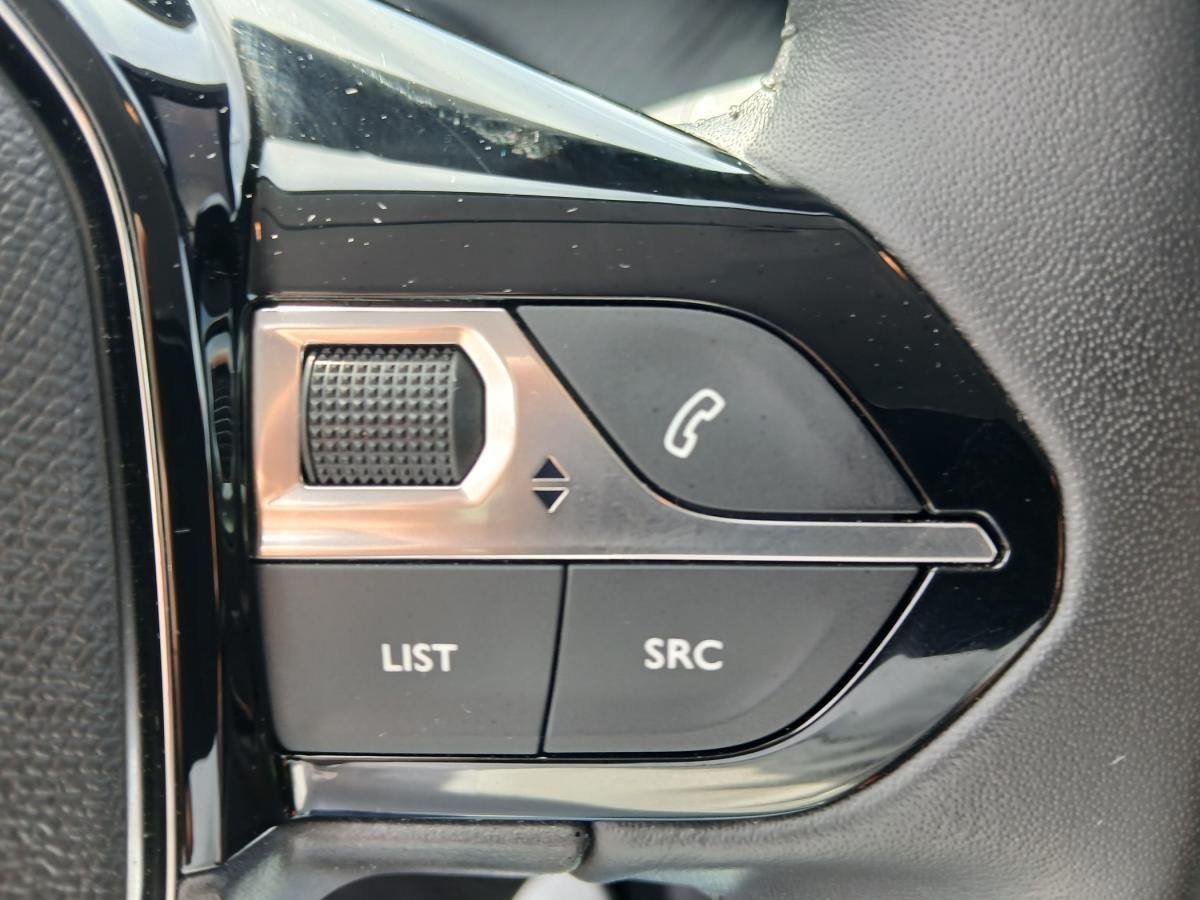 peugeot-208-2024-gasolina-1199cc