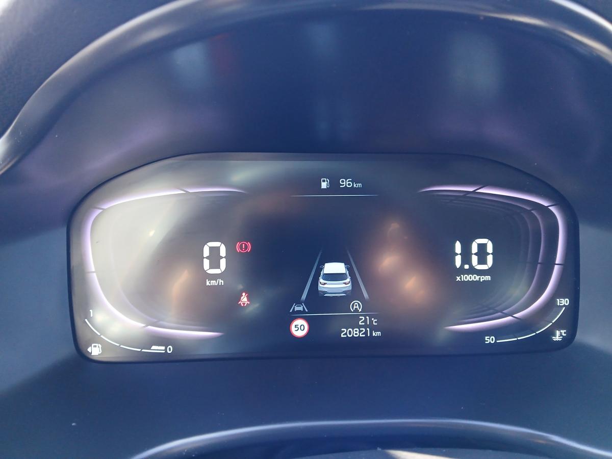 kia-stonic-2025-gasolina-1197cc