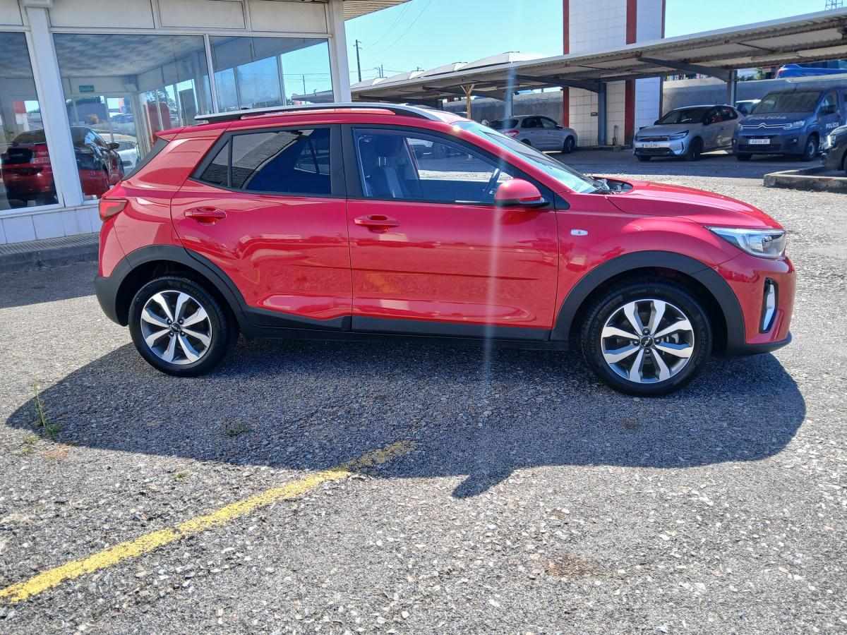kia-stonic-2025-gasolina-1197cc