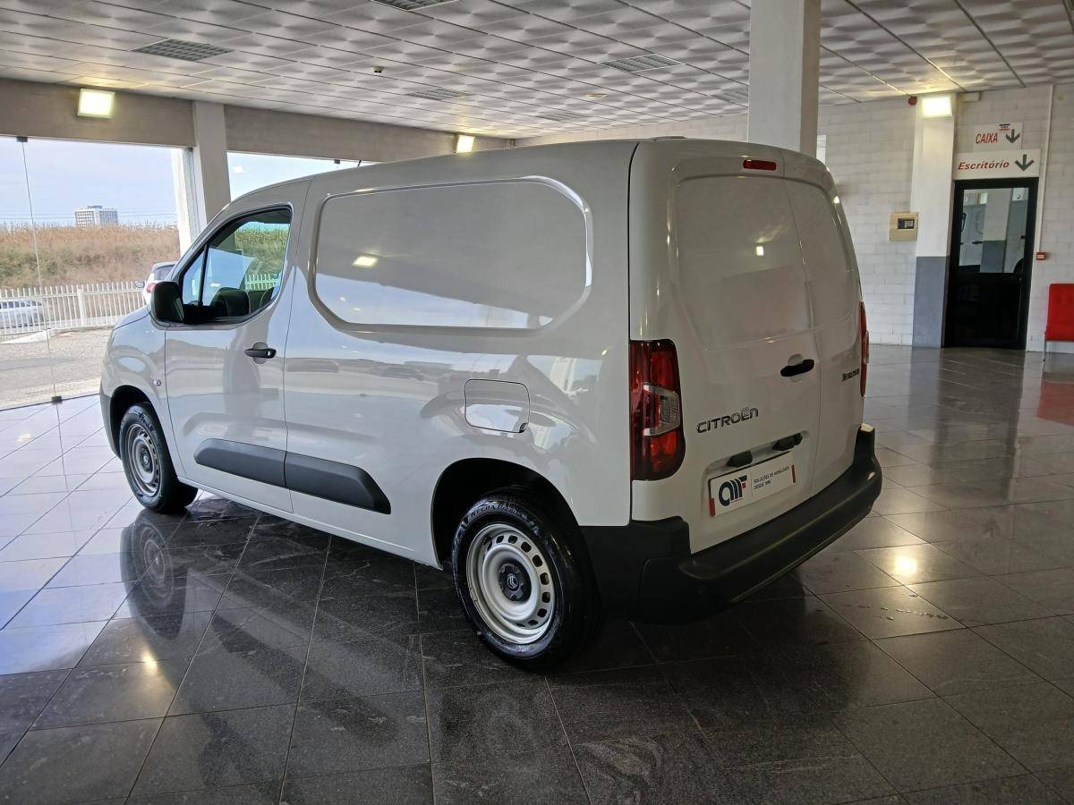 citroen-berlingo-2025-diesel-1499cc