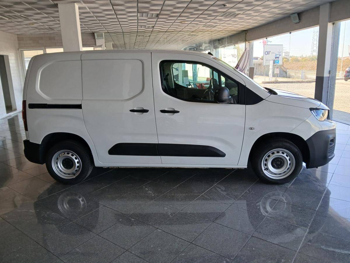 peugeot-partner-2021-diesel-1499cc