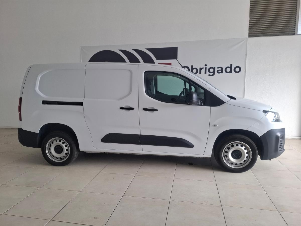 citroen-berlingo-2023-diesel-1499cc
