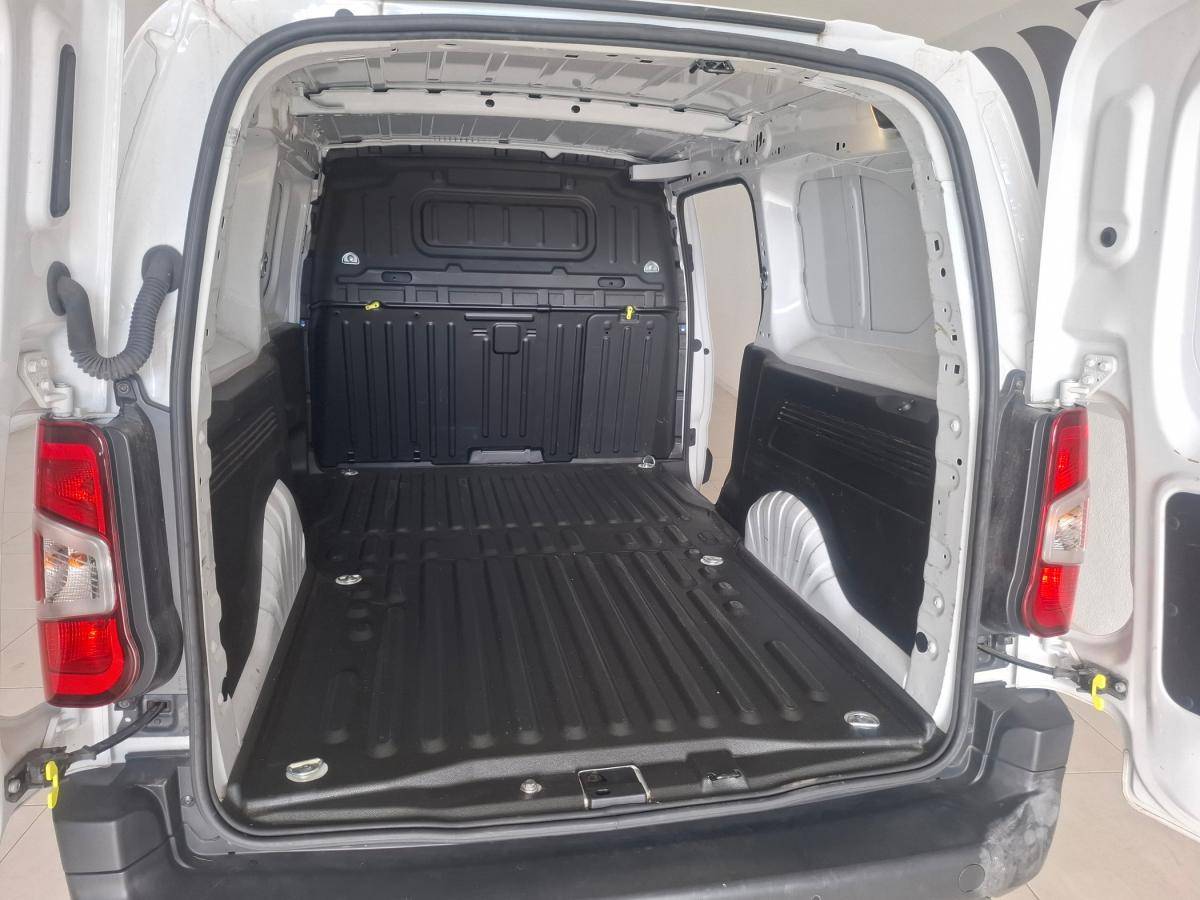citroen-berlingo-2023-diesel-1499cc