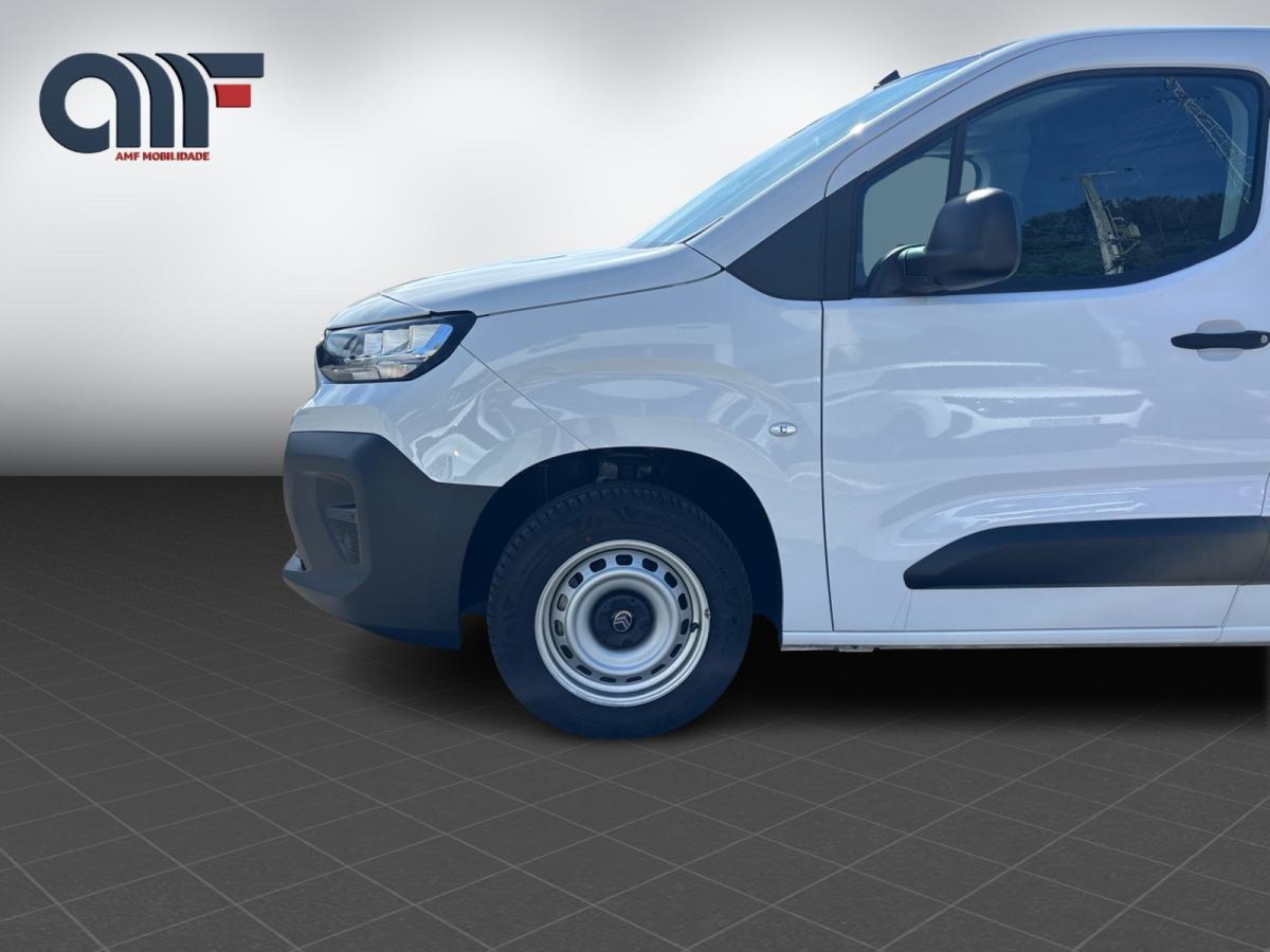 citroen-berlingo-2025-diesel-1499cc