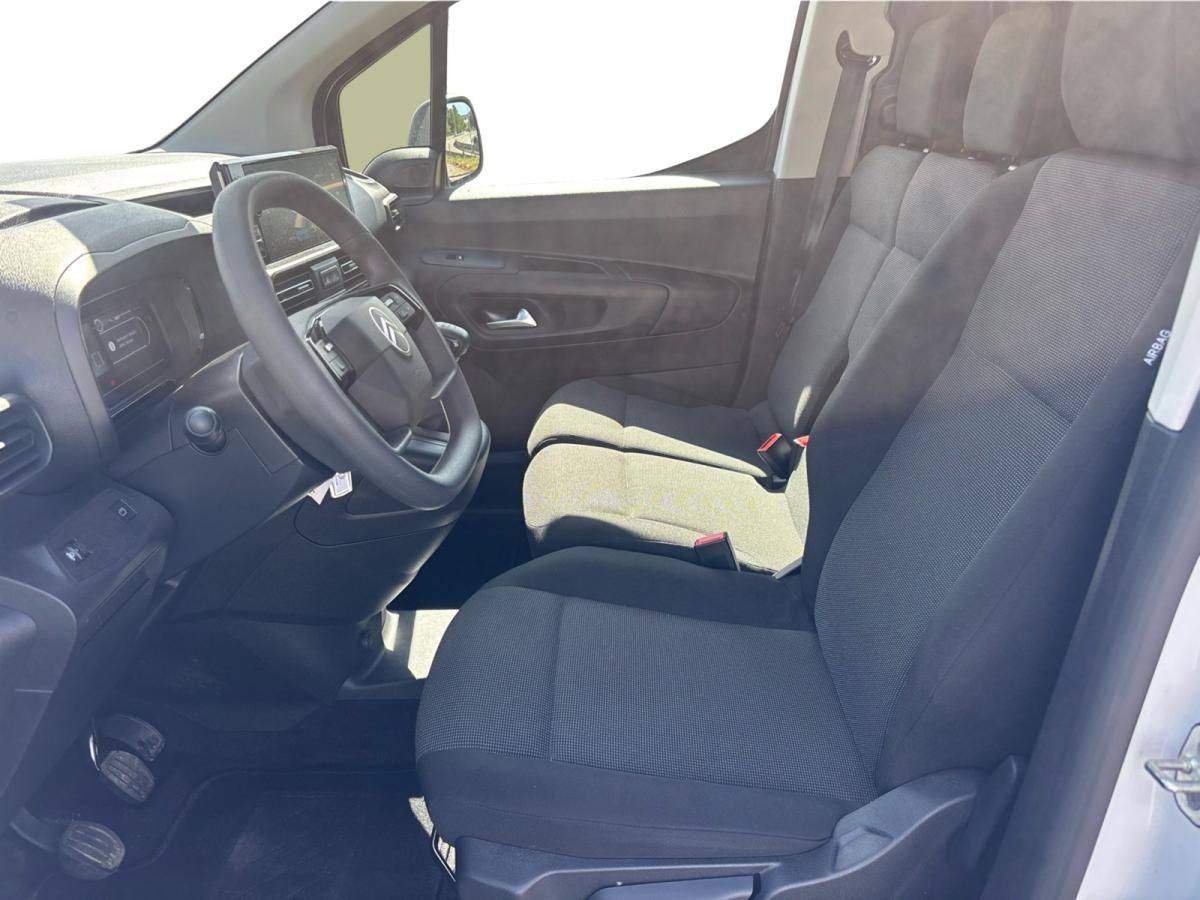 citroen-berlingo-2025-diesel-1499cc