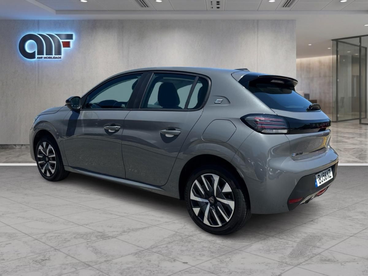 peugeot-208-2024-eletrico-500cc