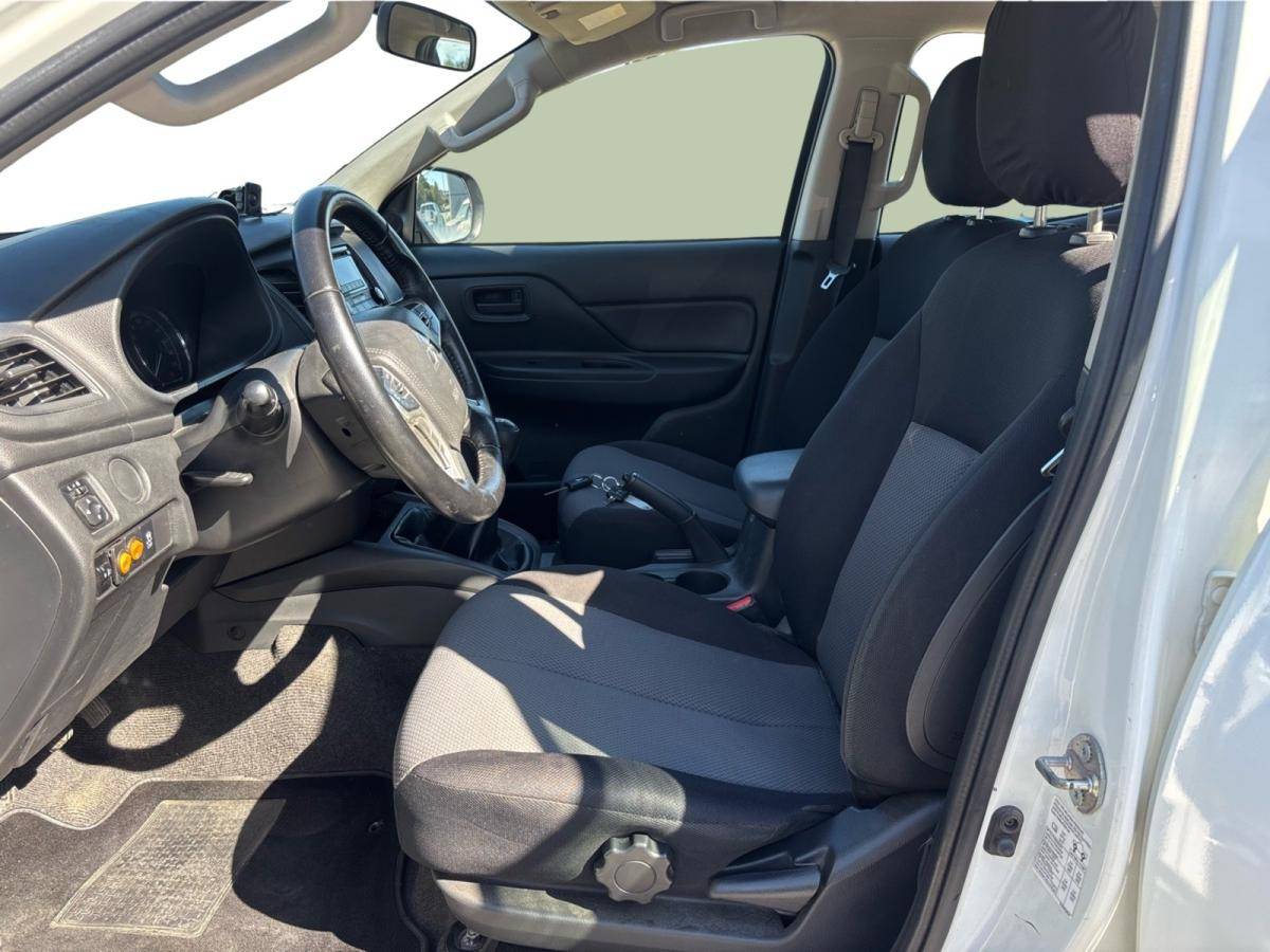 mitsubishi-l200-2022-diesel-2268cc
