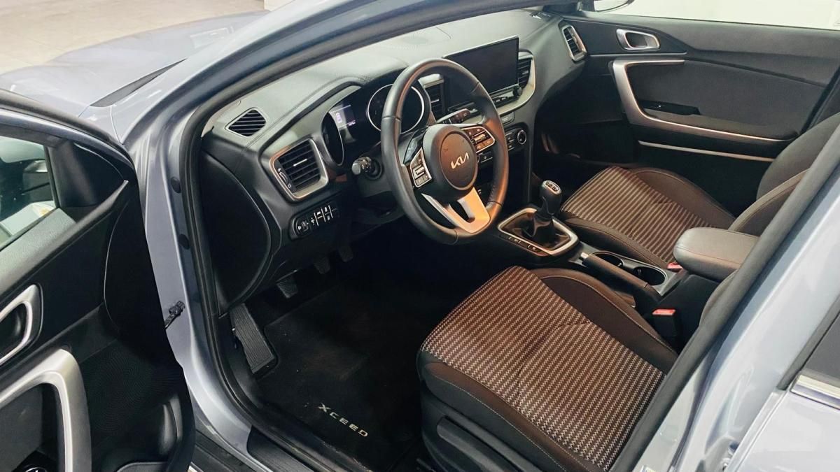 kia-xceed-2025-gasolina-998cc