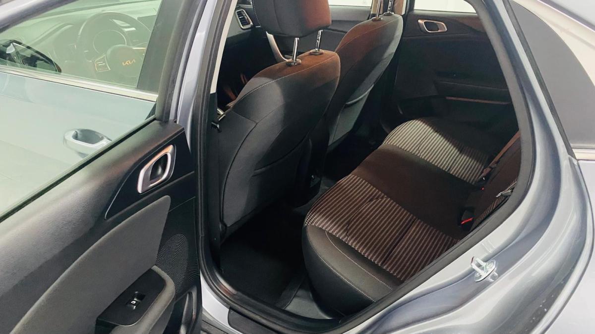 kia-xceed-2025-gasolina-998cc