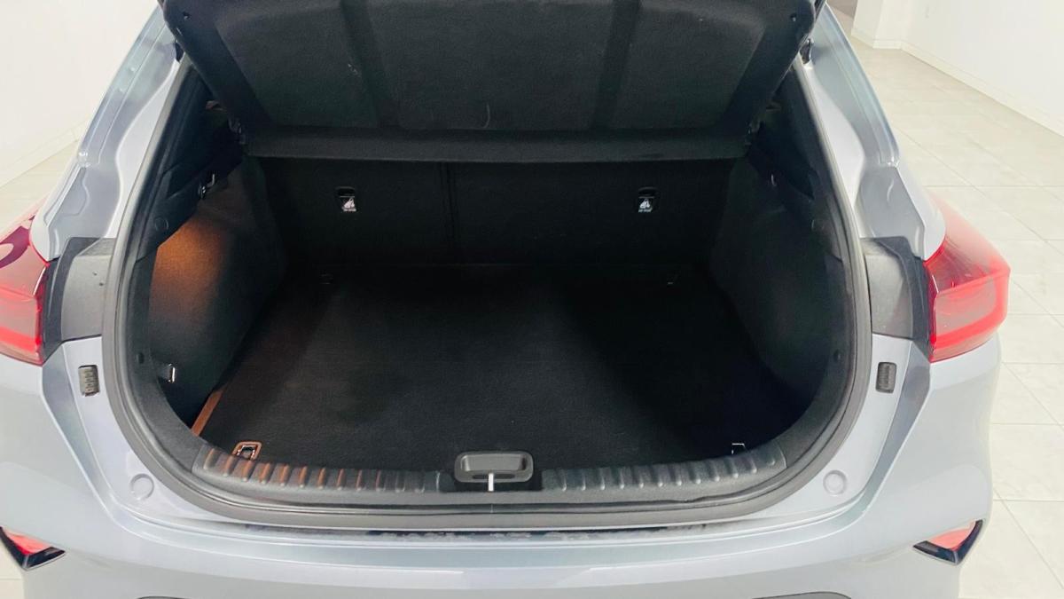 kia-xceed-2025-gasolina-998cc