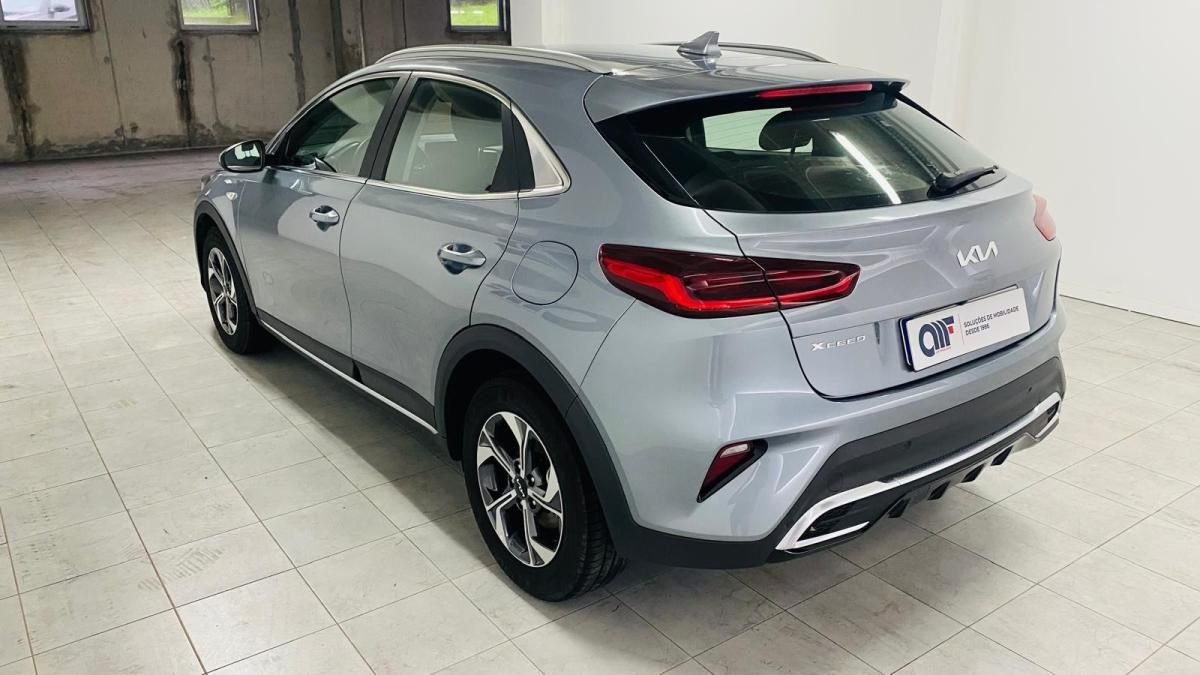 kia-xceed-2025-gasolina-998cc