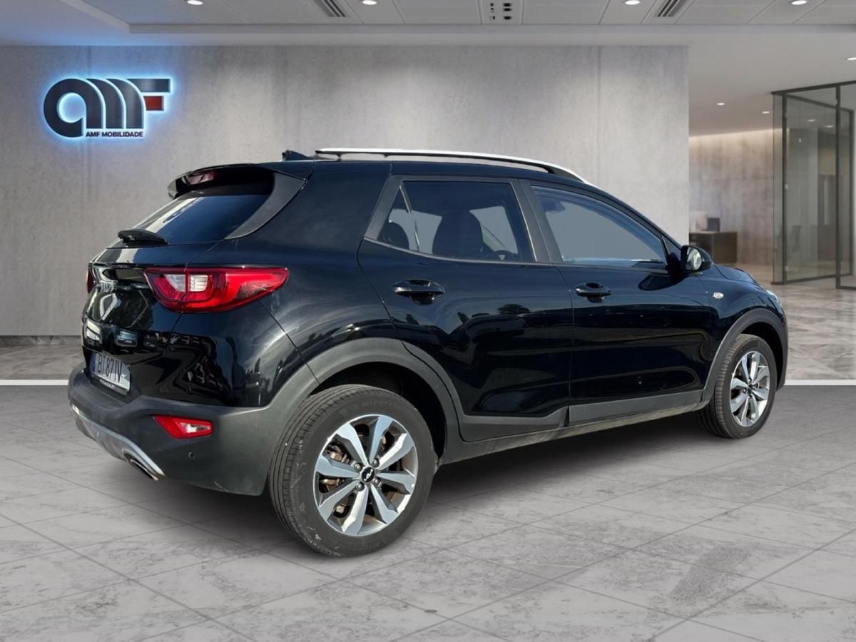 kia-stonic-2025-gasolina-1197cc