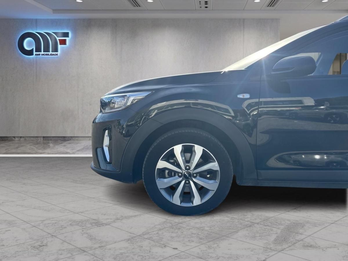 kia-stonic-2025-gasolina-1197cc