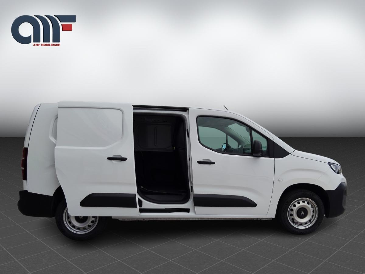 citroen-berlingo-2025-diesel-1499cc