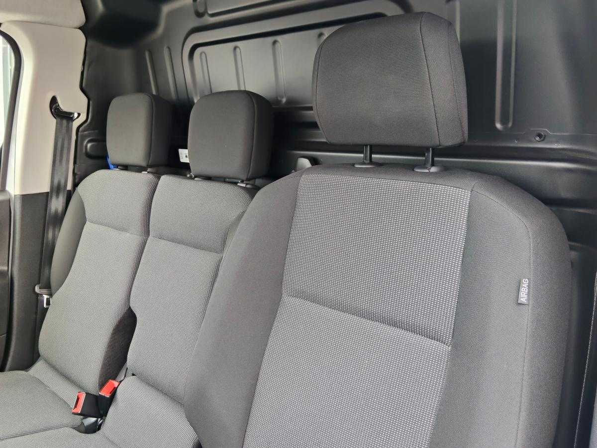 citroen-berlingo-2025-diesel-1499cc