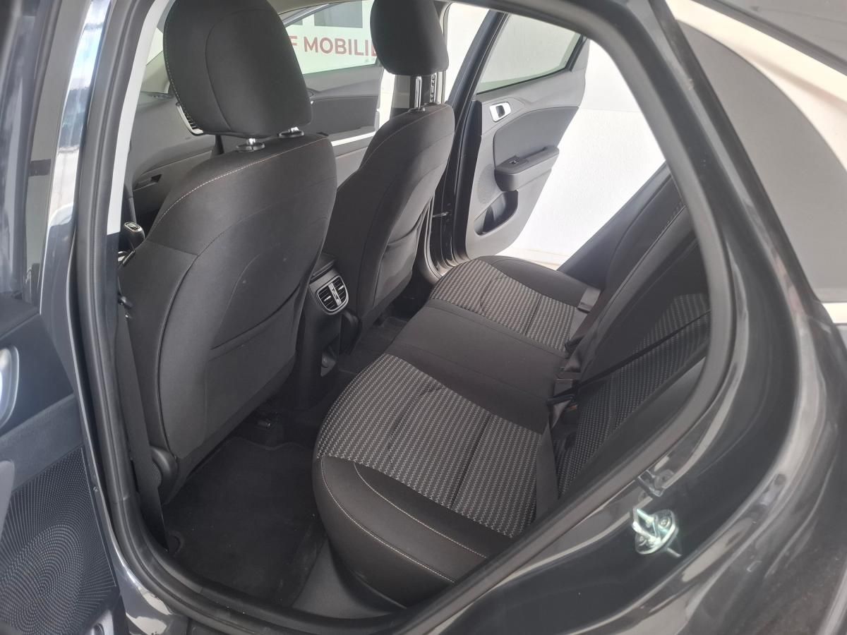 kia-xceed-2025-gasolina-998cc