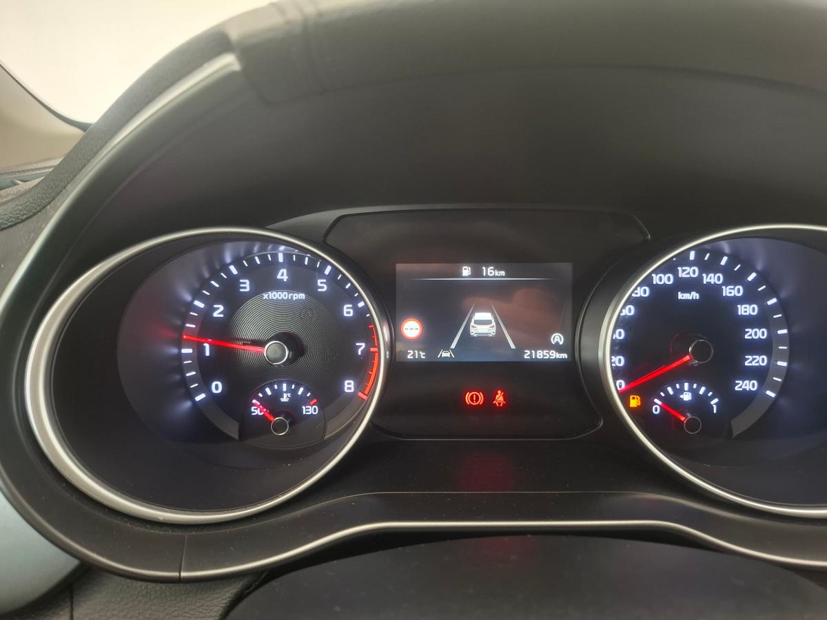 kia-xceed-2025-gasolina-998cc