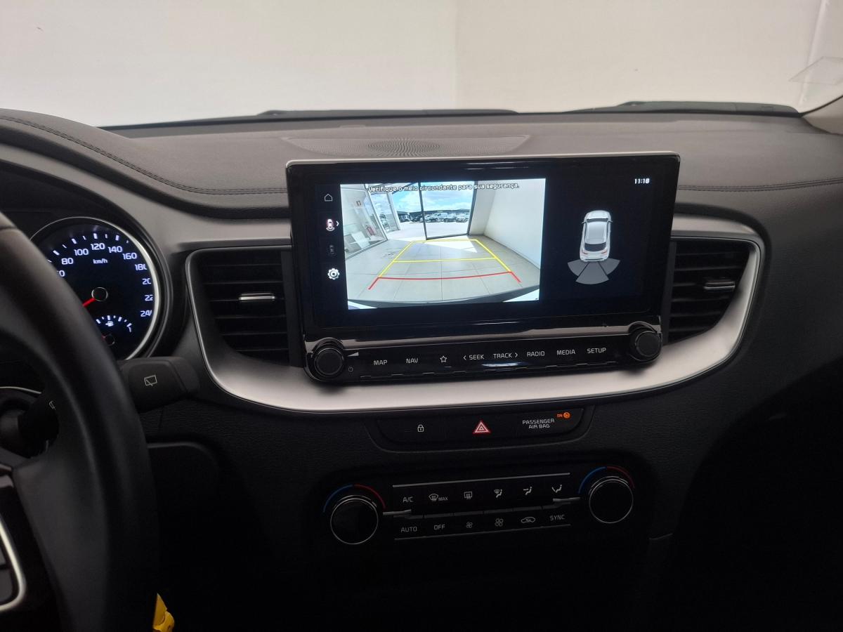 kia-xceed-2025-gasolina-998cc