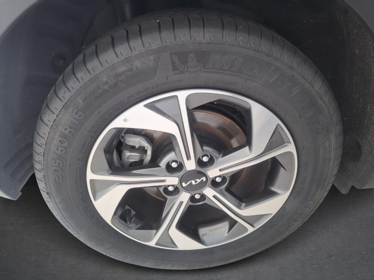 kia-xceed-2025-gasolina-998cc
