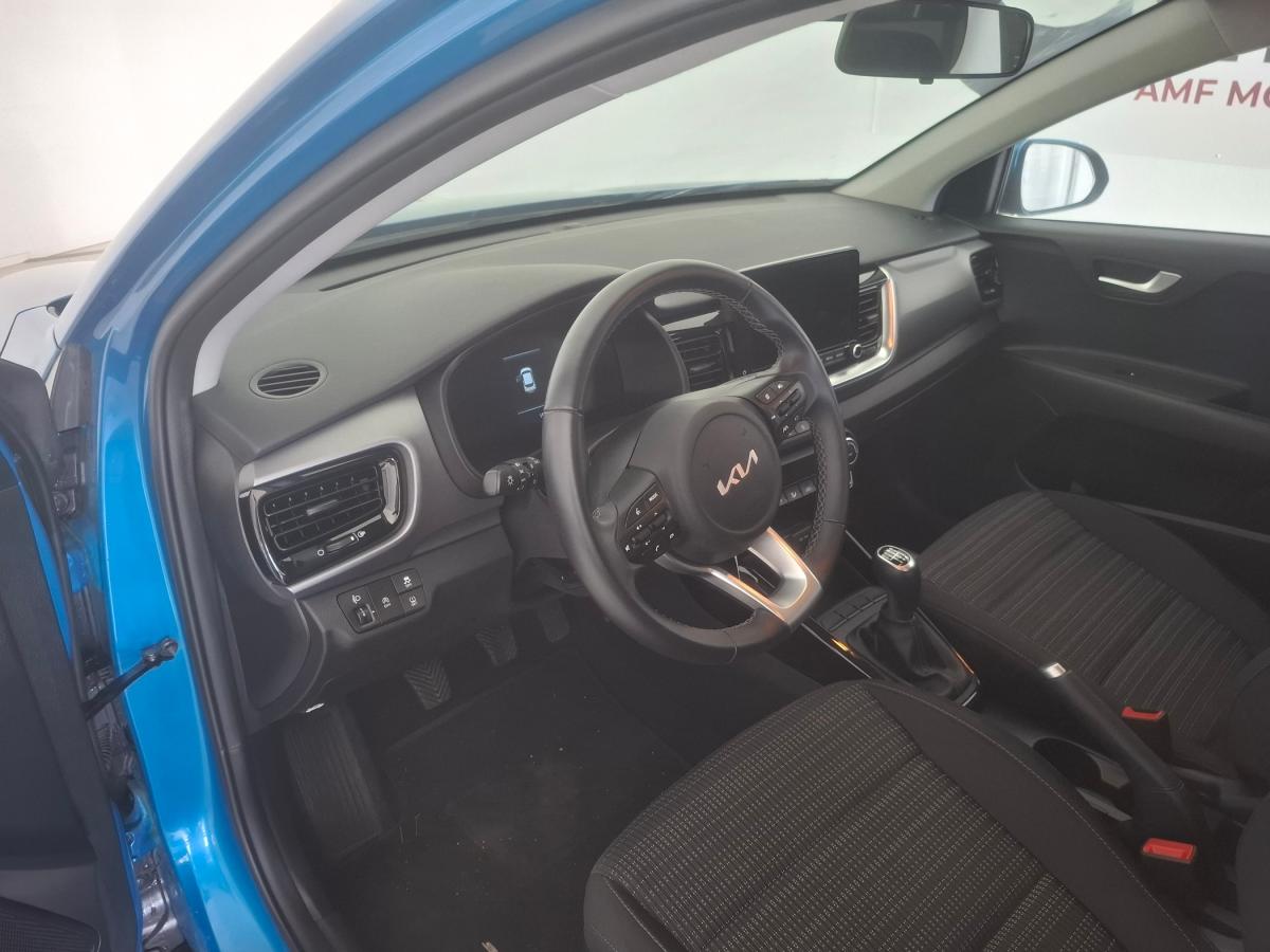 kia-stonic-2024-gasolina-998cc