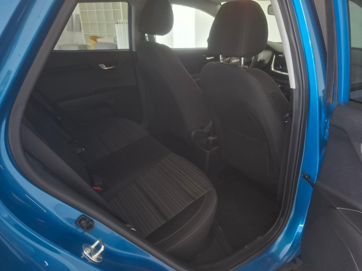 kia-stonic-2024-gasolina-998cc