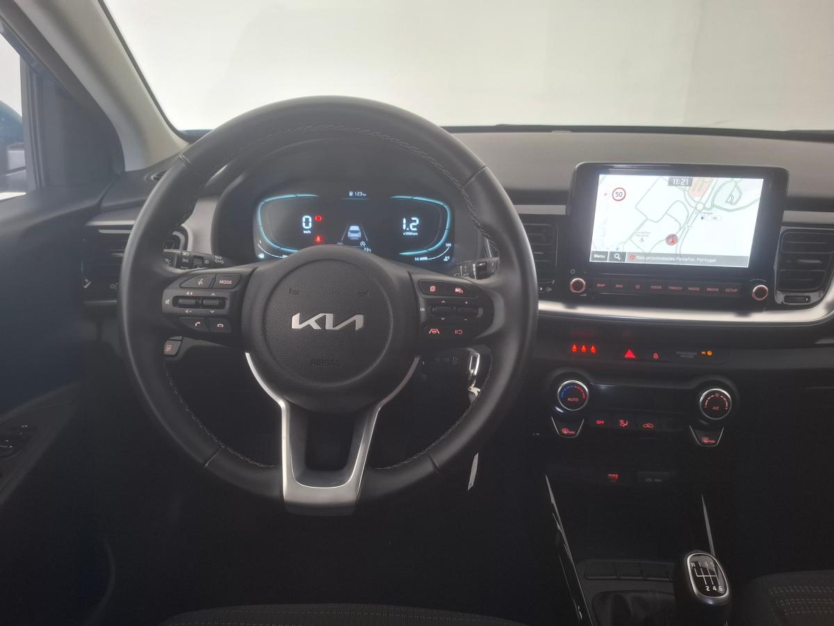 kia-stonic-2024-gasolina-998cc