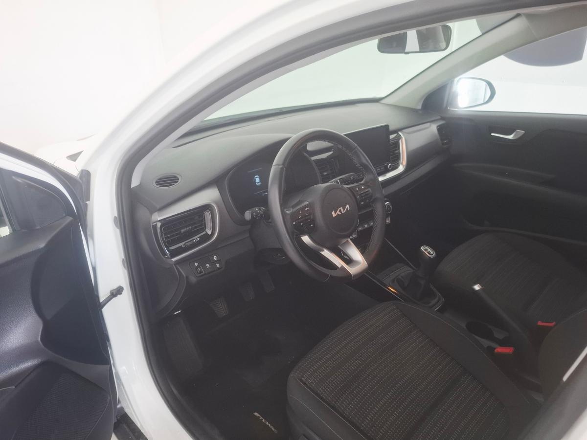 kia-stonic-2025-gasolina-998cc