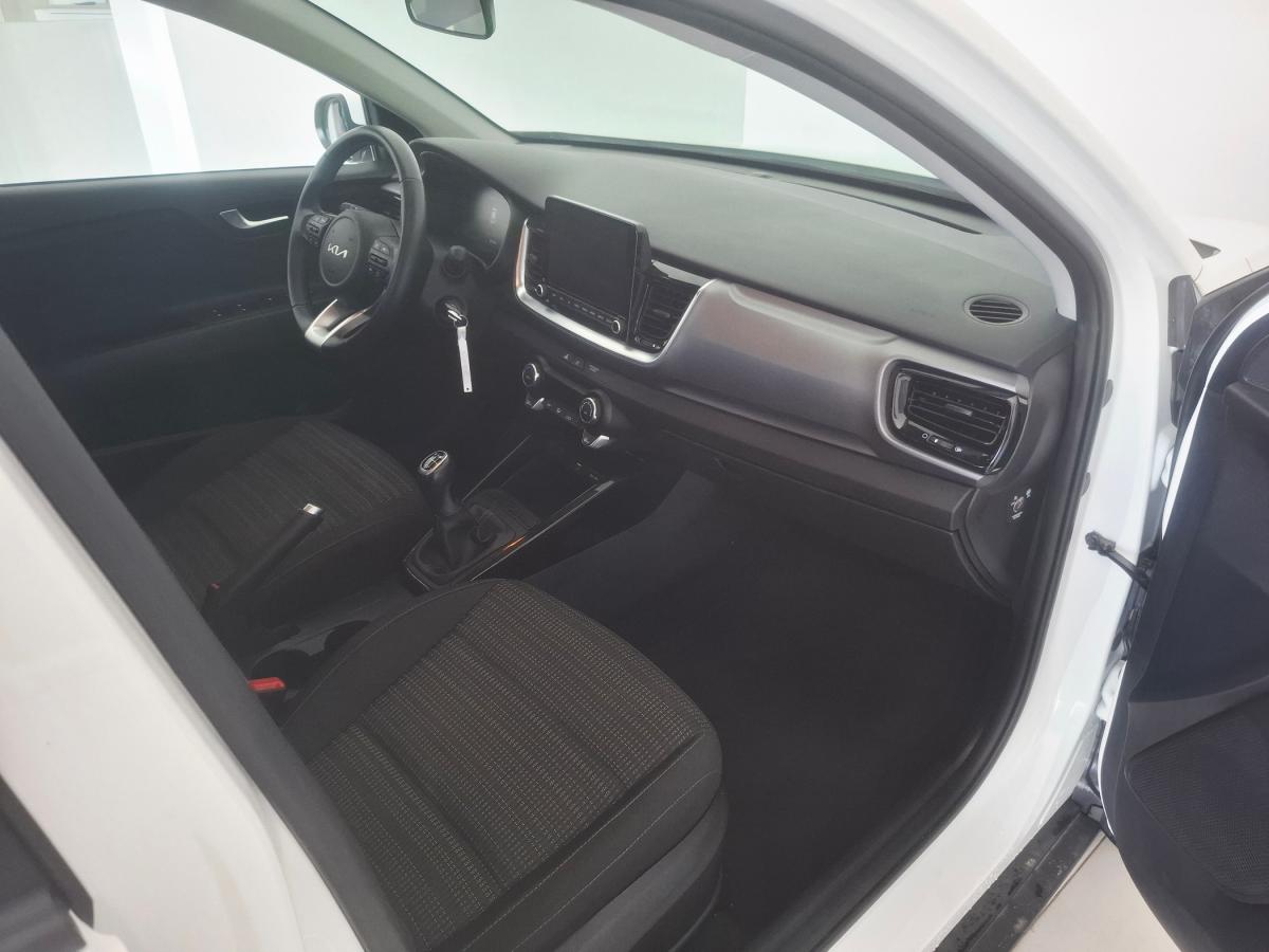 kia-stonic-2025-gasolina-998cc