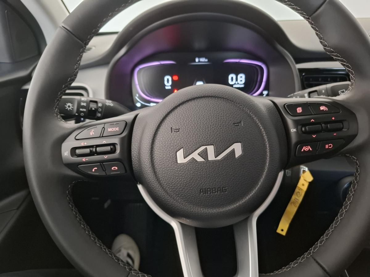 kia-stonic-2024-gasolina-998cc
